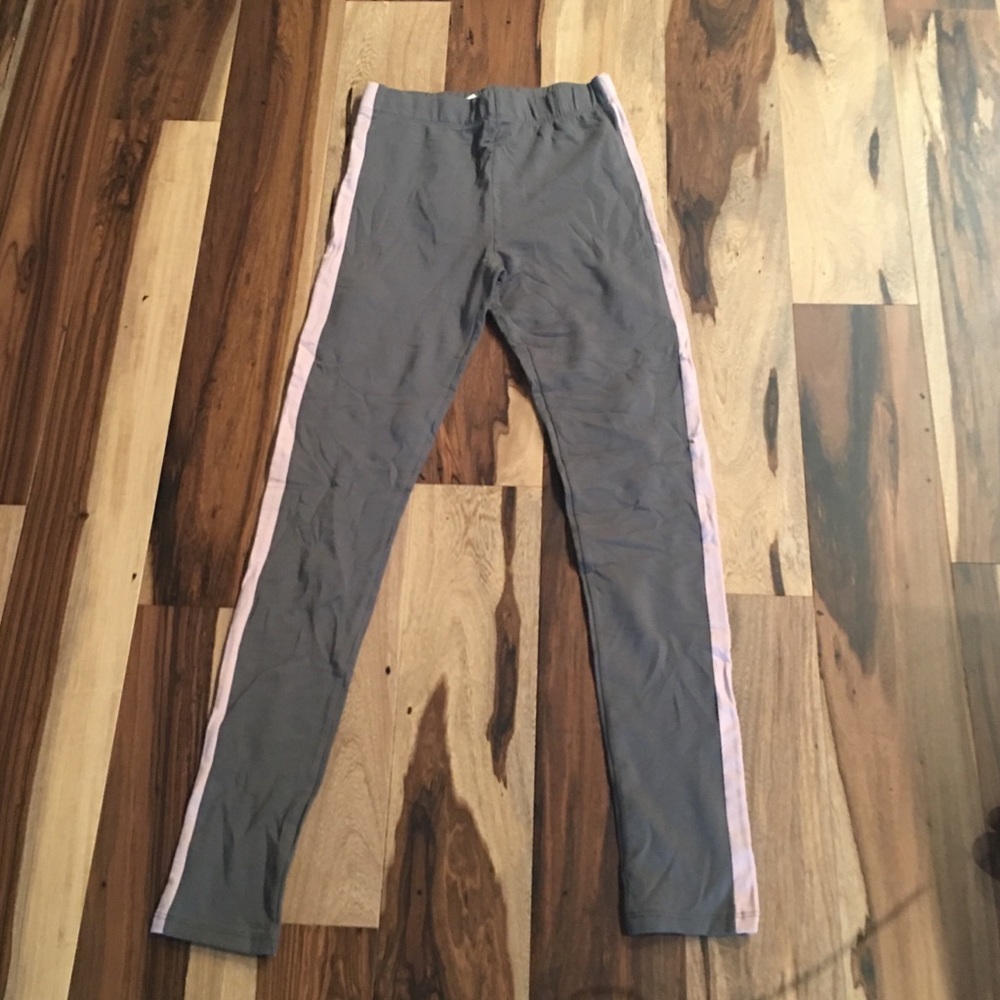 Gray Cotton Leggings with Pink Stripe on the Side